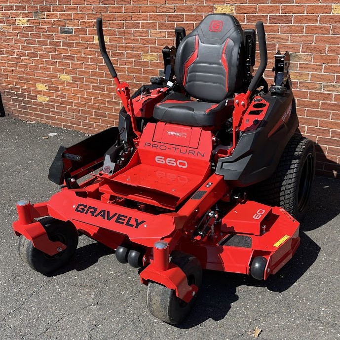 Pro-Turn 660 Kawasaki EFI Riding Mower 992503 660