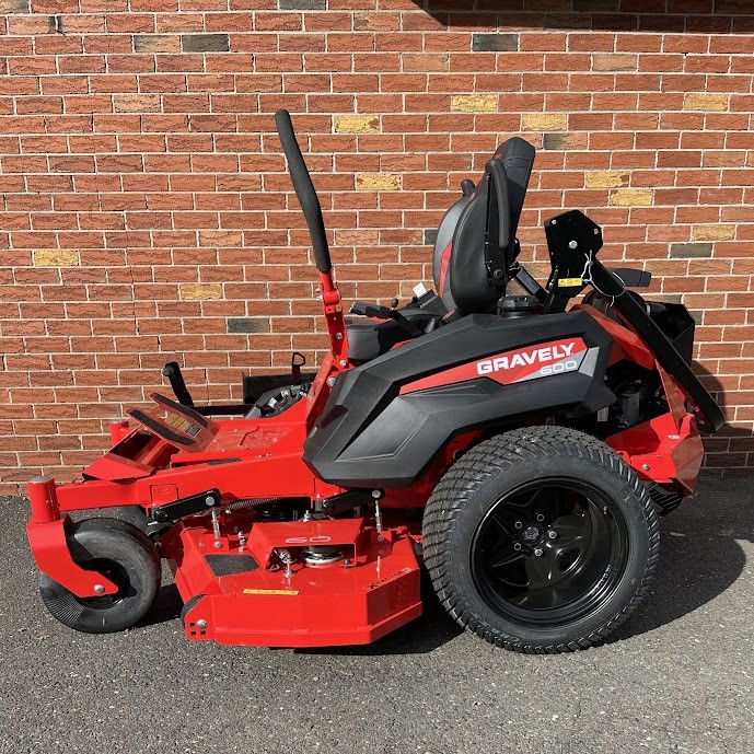 Pro-Turn 660 Kawasaki EFI Riding Mower 992503 660