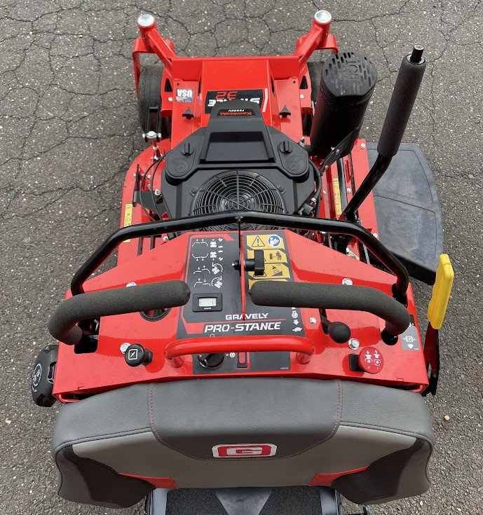 Pro-Stance 32 Kawasaki EFI Stand-On Mower 99415700