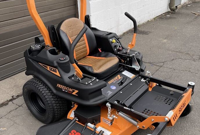 
								Freedom Z Zero-Turn Riding Mower SFZ48H-24SR full									