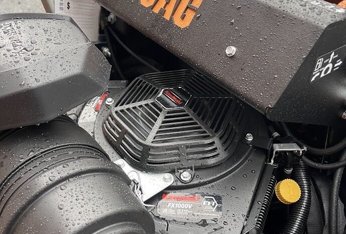 
								V-Ride XL Stand-On Mower SVRXL61V38FXEFI full									