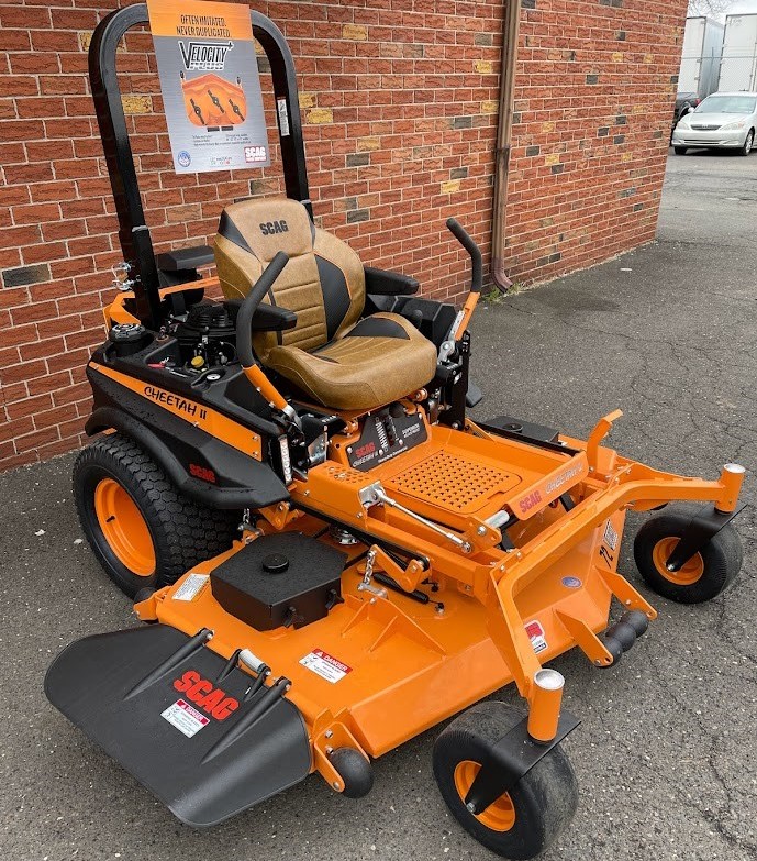 Cheetah II Zero- Turn Riding Mower SCZII72V38FXEFI