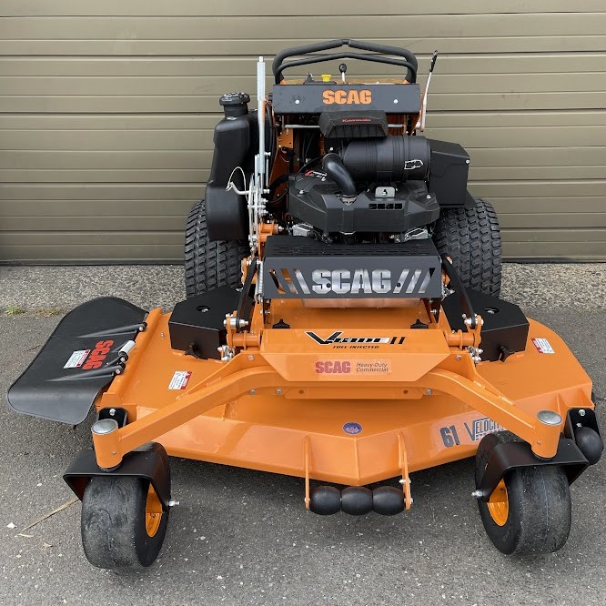 V-Ride II Stand-On Mower SVRII61V38FXEFI